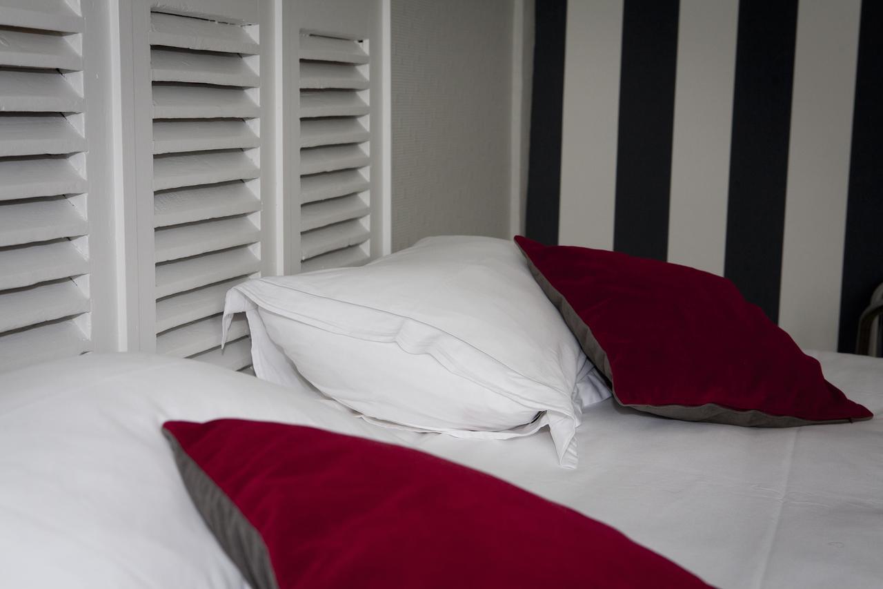 Logis Hotel Le Chrismas Châteaulin 외부 사진
